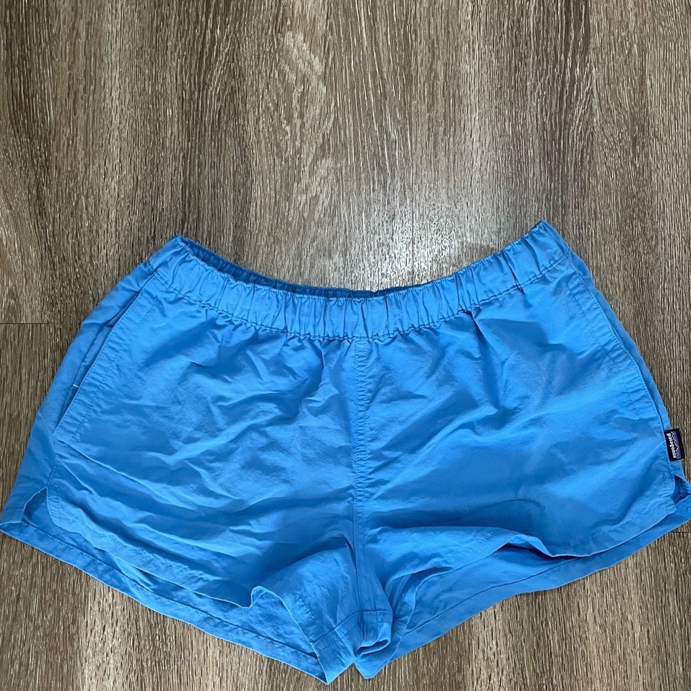 Patagonia barely baggies sz M